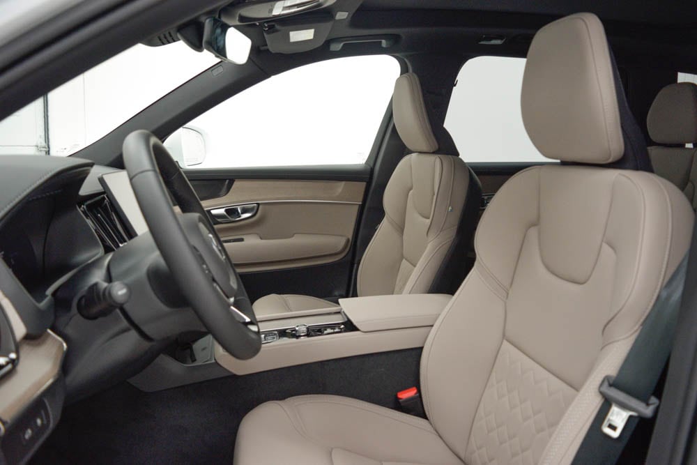 2026 Volvo XC90 Plus - Photo 10