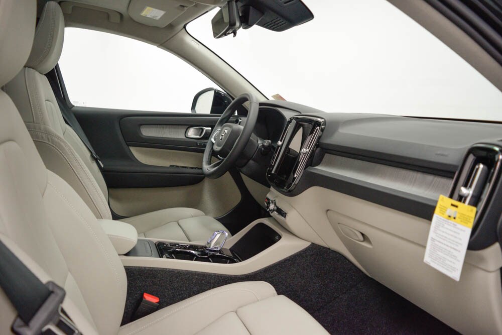 2026 Volvo XC40 Ultra - Photo 22