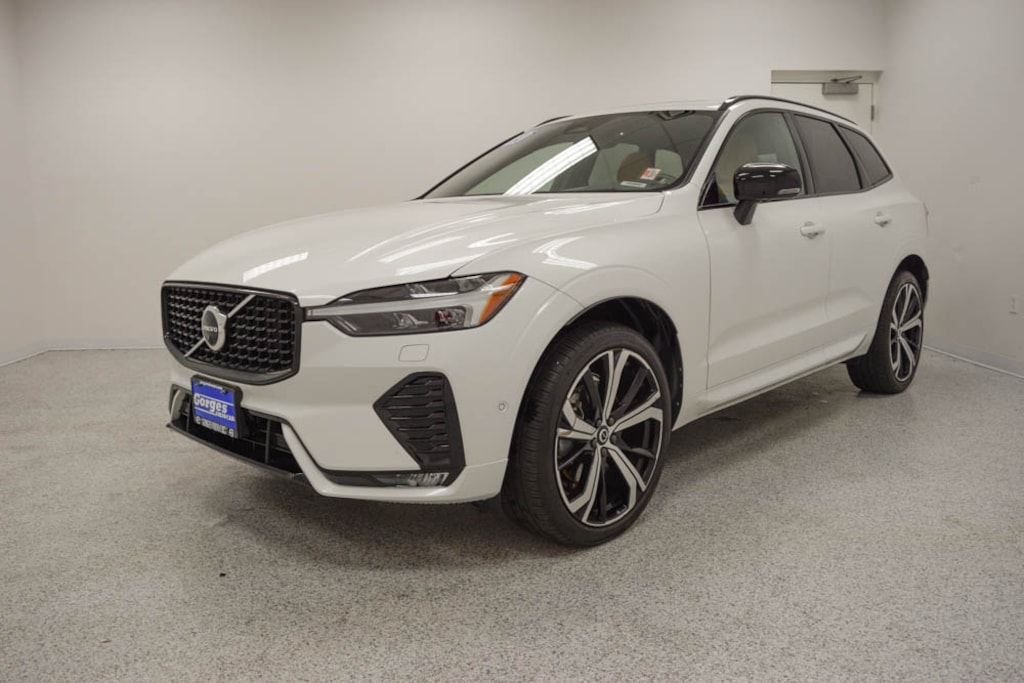 Certified 2023 Volvo XC60 B6 AWD Ultimate Dark SUV