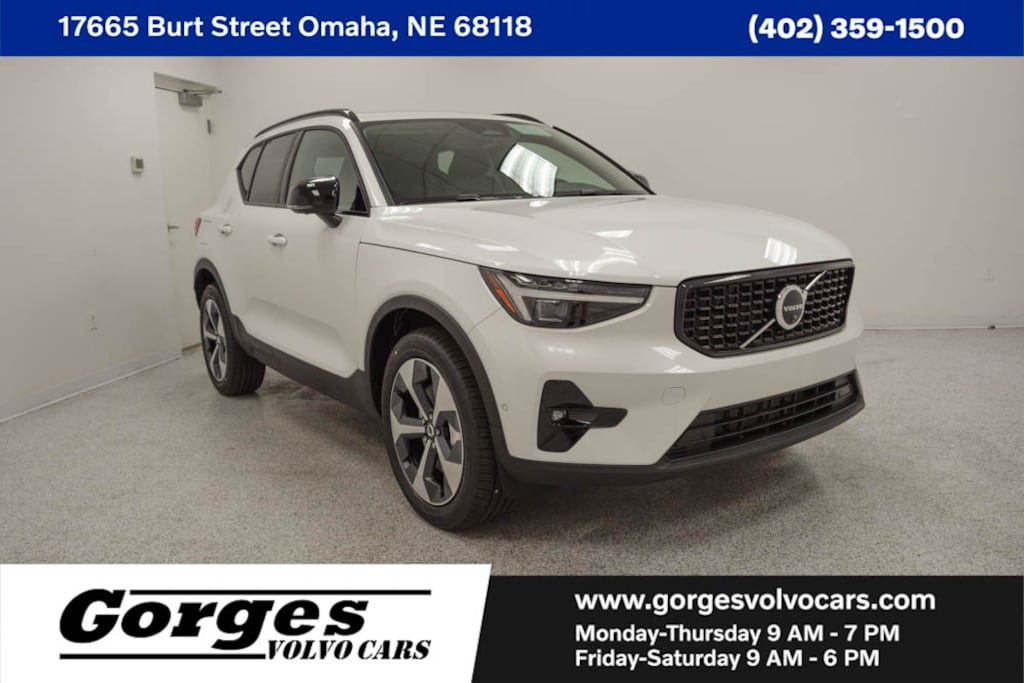 New 2026 Volvo XC40 B5 Plus SUV