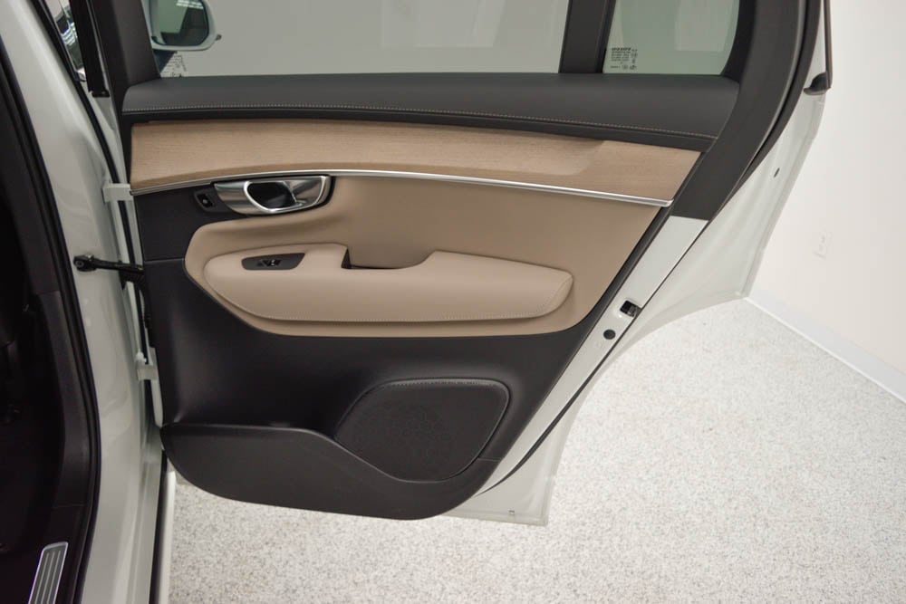 2026 Volvo XC90 Plus - Photo 24