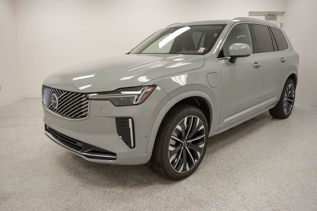 New 2026 Volvo XC90 plug-in hybrid T8 Plus 7-Seater SUV
