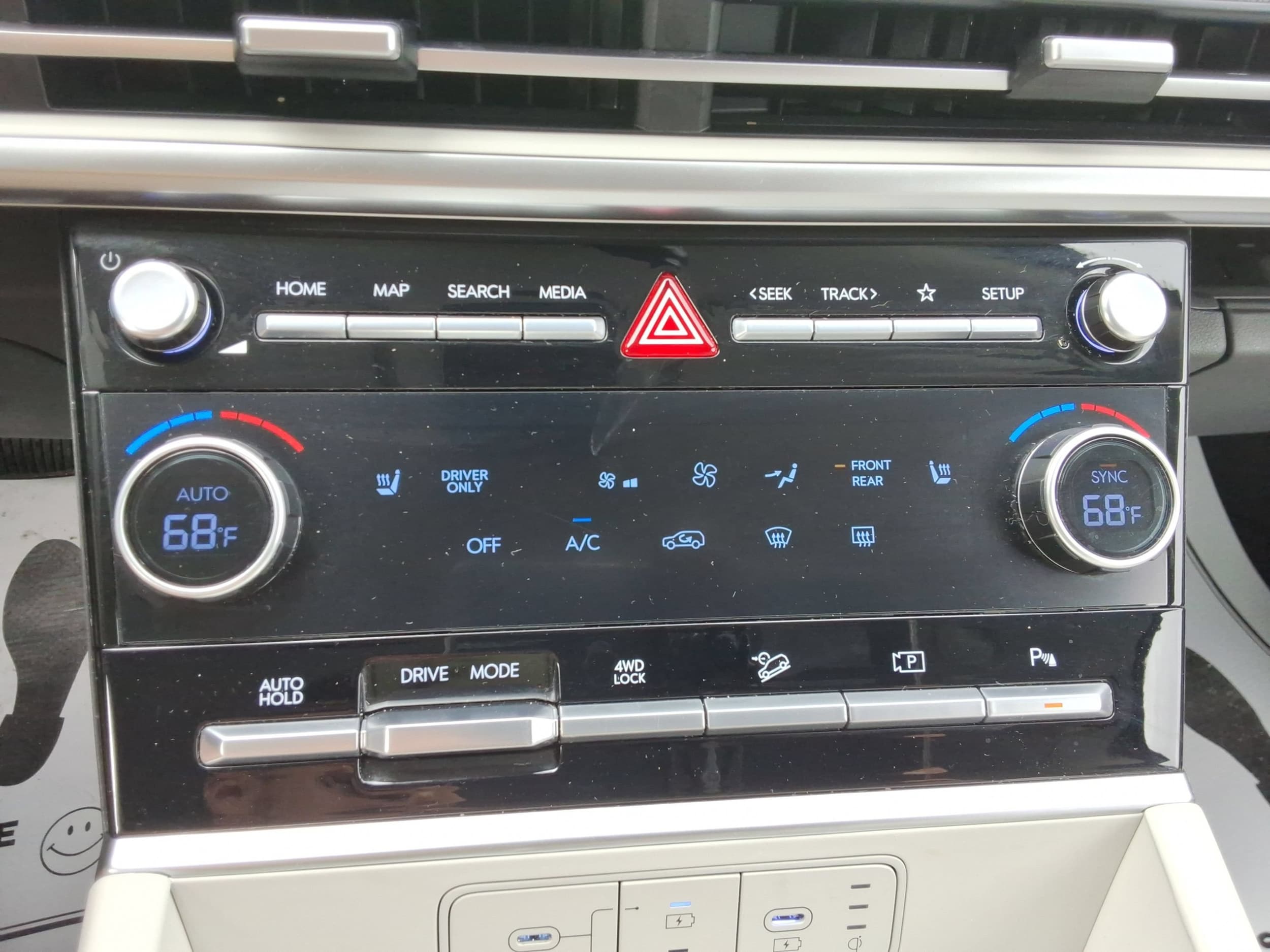 2026 Hyundai Santa Fe SEL - Photo 17