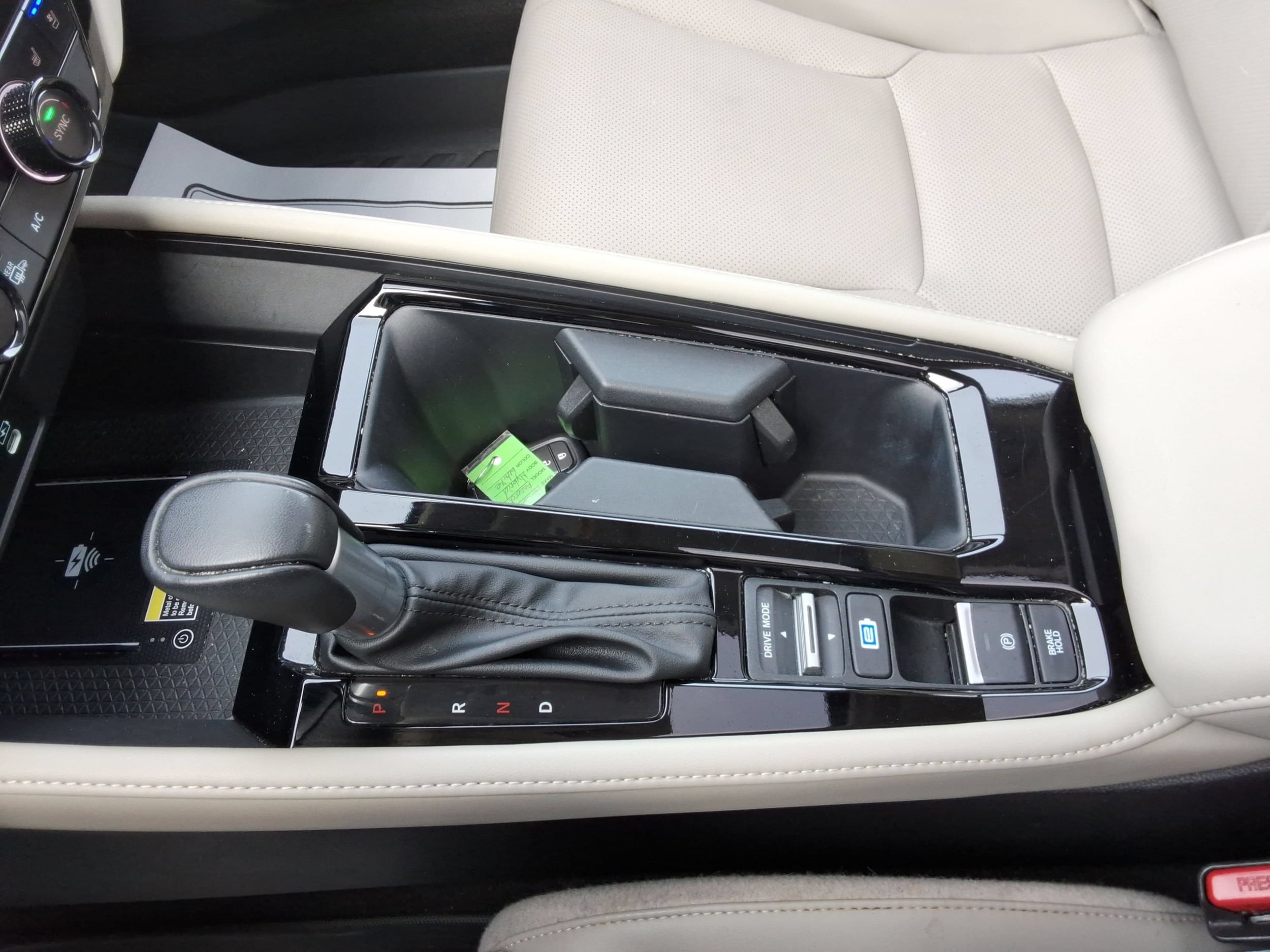 2024 Honda Accord Hybrid Touring - Photo 18