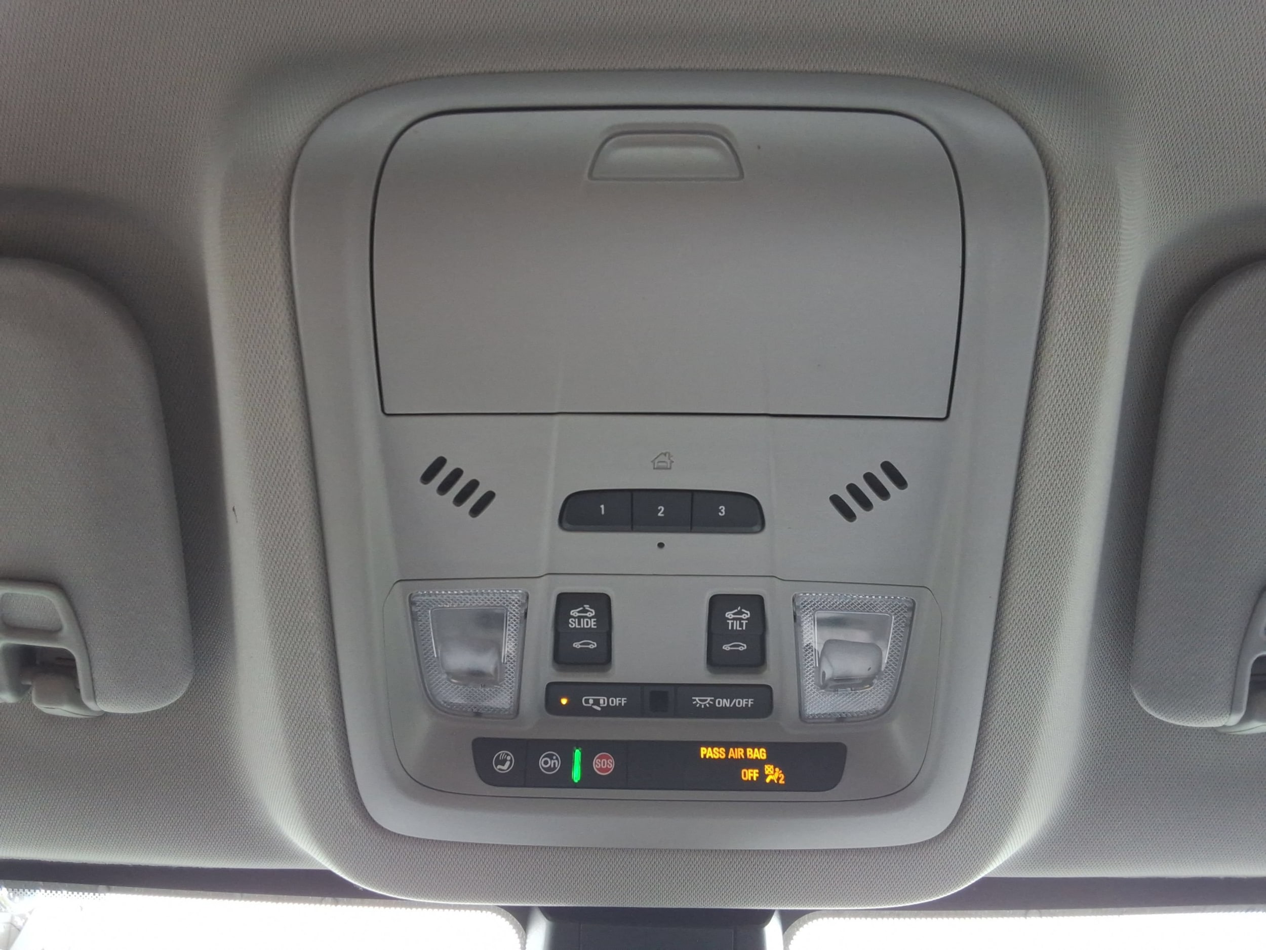 2022 GMC Acadia AT4 - Photo 19