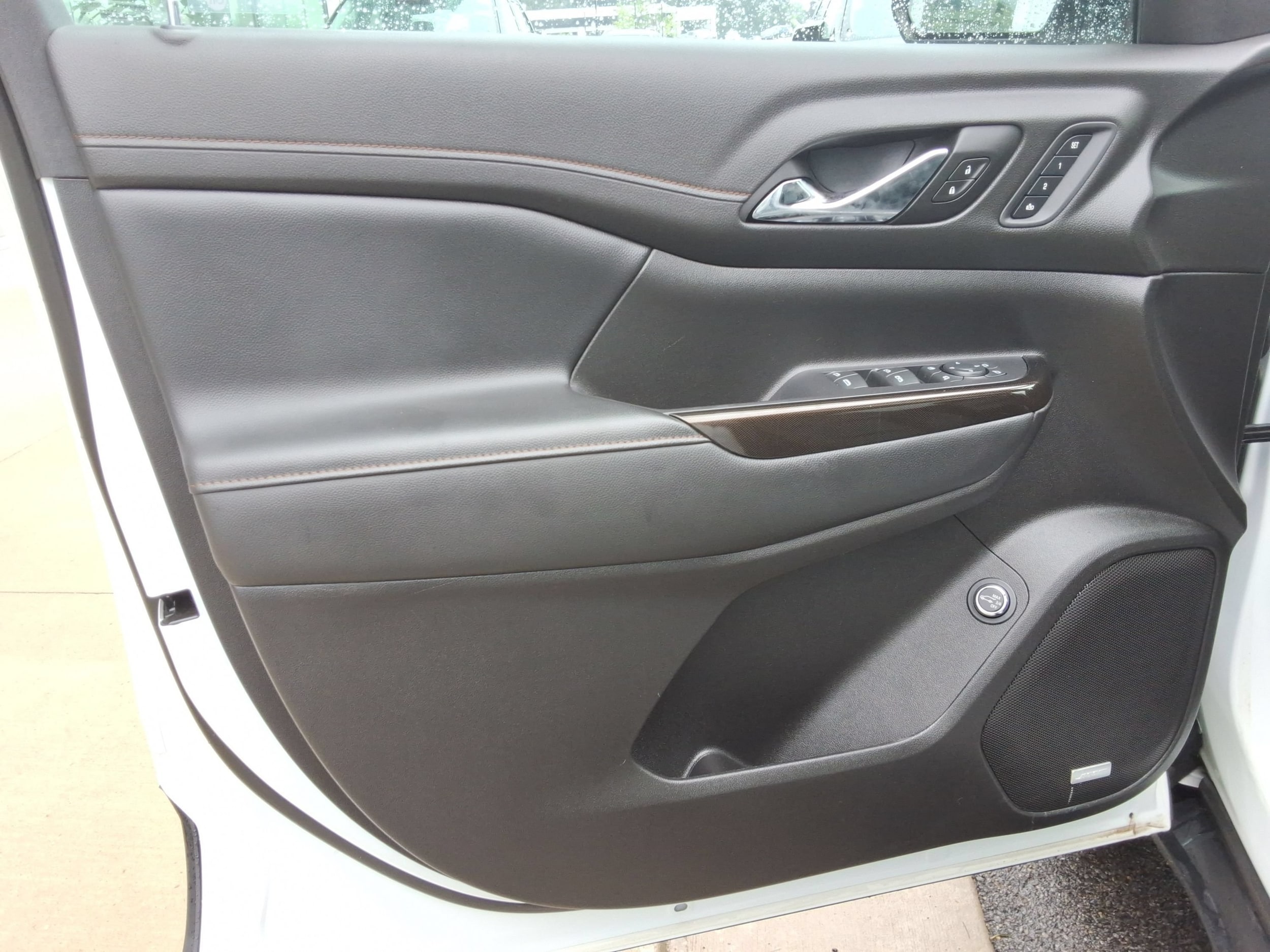 2022 GMC Acadia AT4 - Photo 22