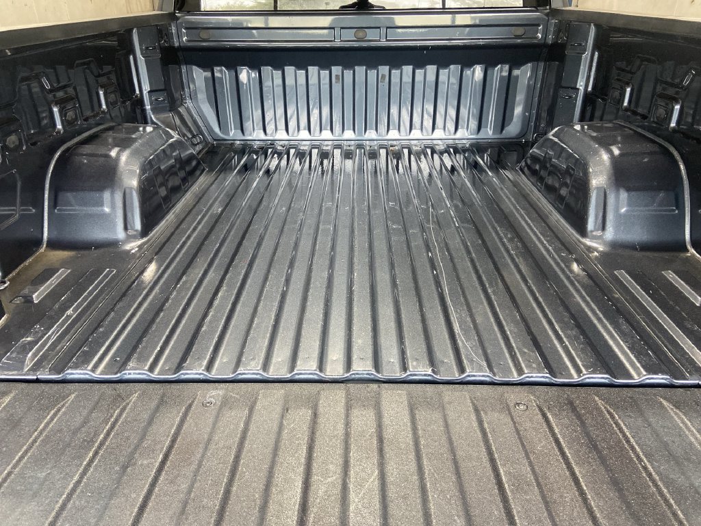 2022 Chevrolet Silverado 1500 LT - Photo 24