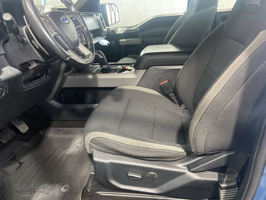 2020 Ford F-150 Raptor - Photo 18