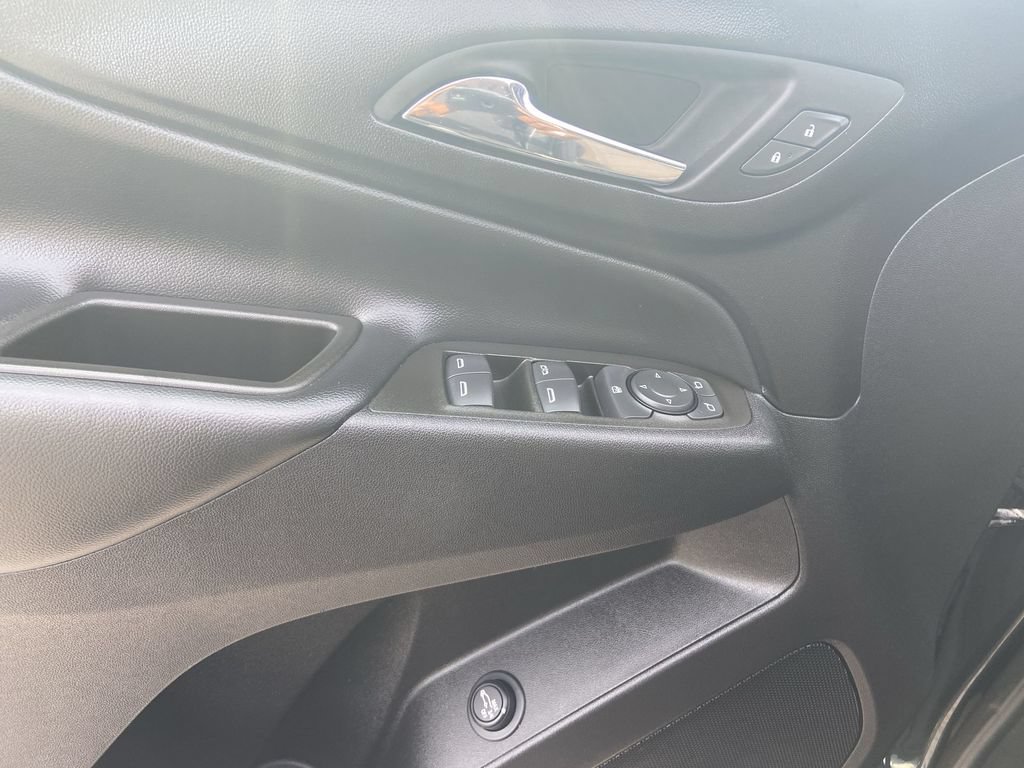 2023 Chevrolet Equinox LT - Photo 23