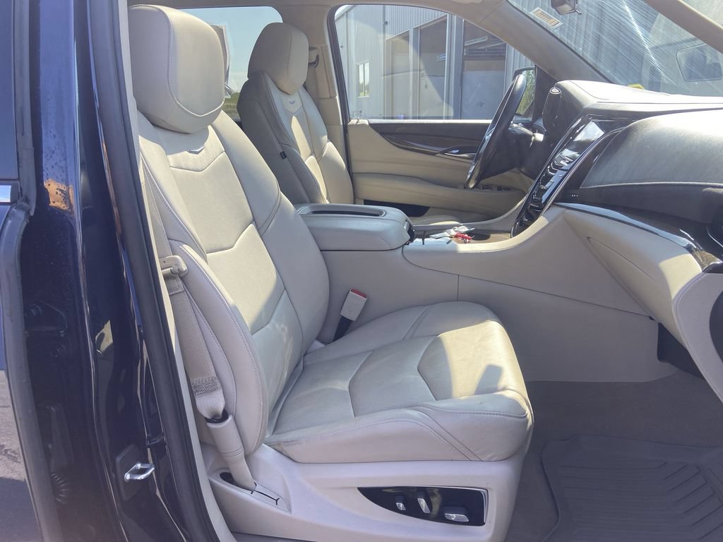 2020 Cadillac Escalade Premium Luxury - Photo 37