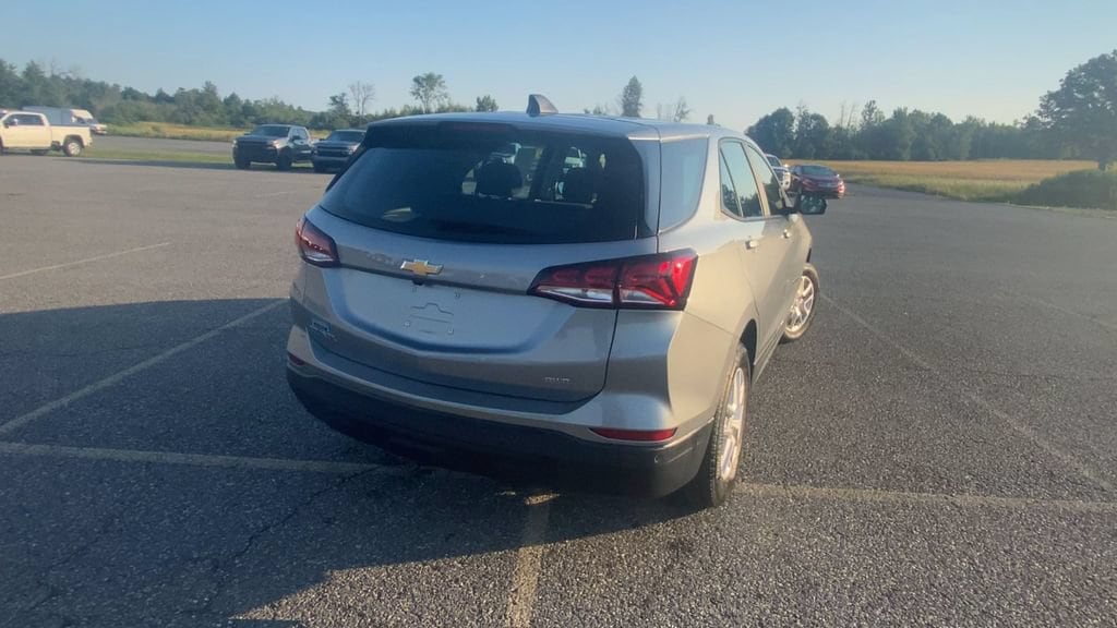 2023 Chevrolet Equinox LS - Photo 8