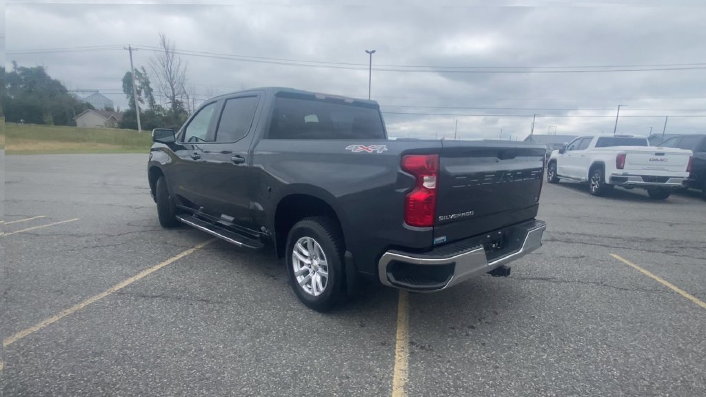 2022 Chevrolet Silverado 1500 LT - Photo 7