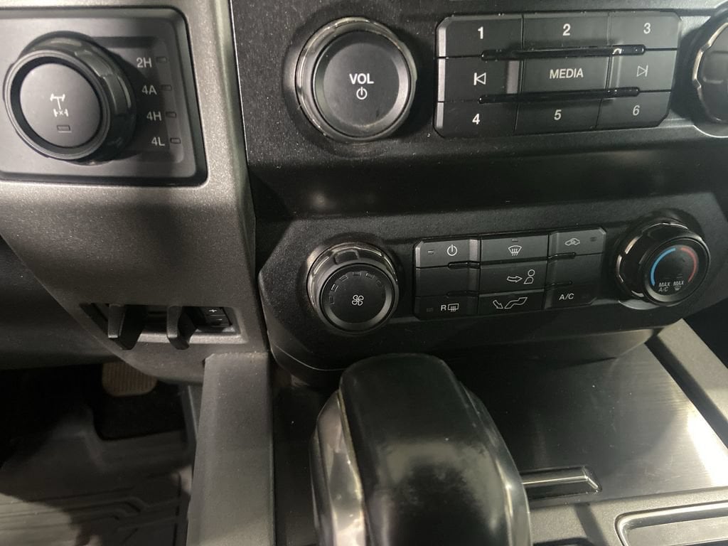 2020 Ford F-150 Raptor - Photo 17
