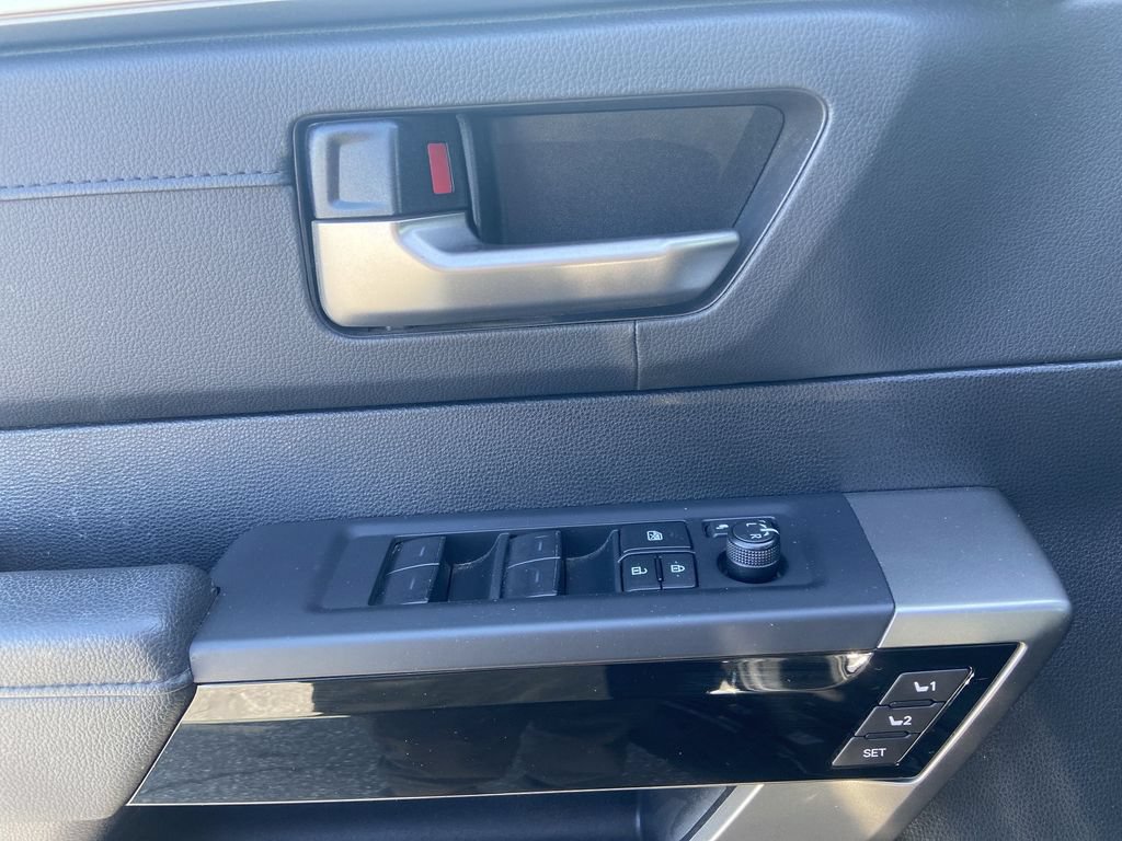 2025 Toyota Tundra Limited - Photo 30