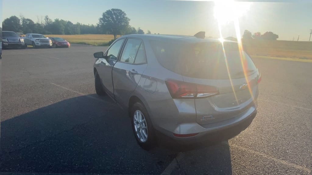 2023 Chevrolet Equinox LS - Photo 7