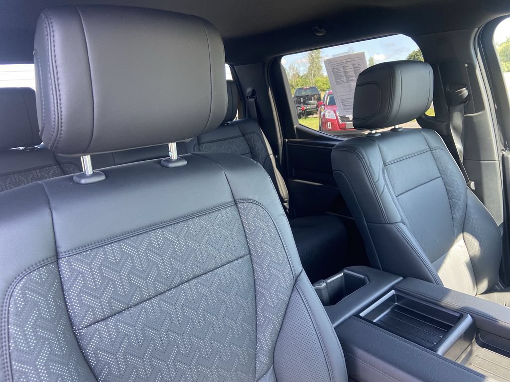 2025 Toyota Tundra Limited - Photo 14