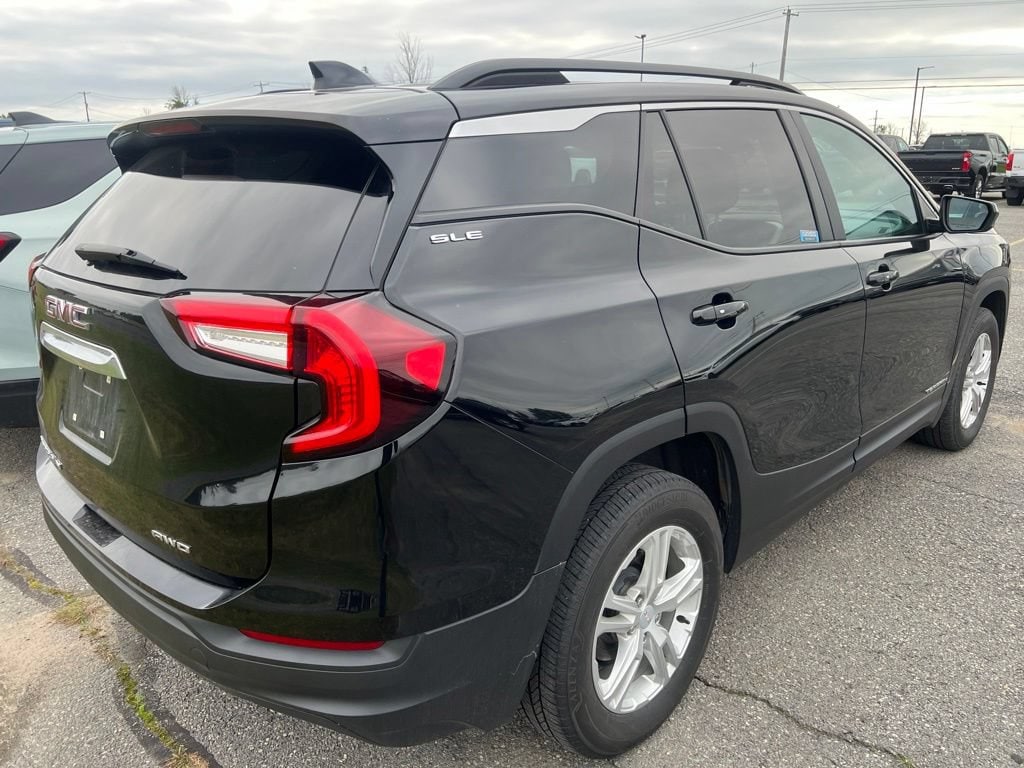 Used 2023 GMC Terrain SLE SUV