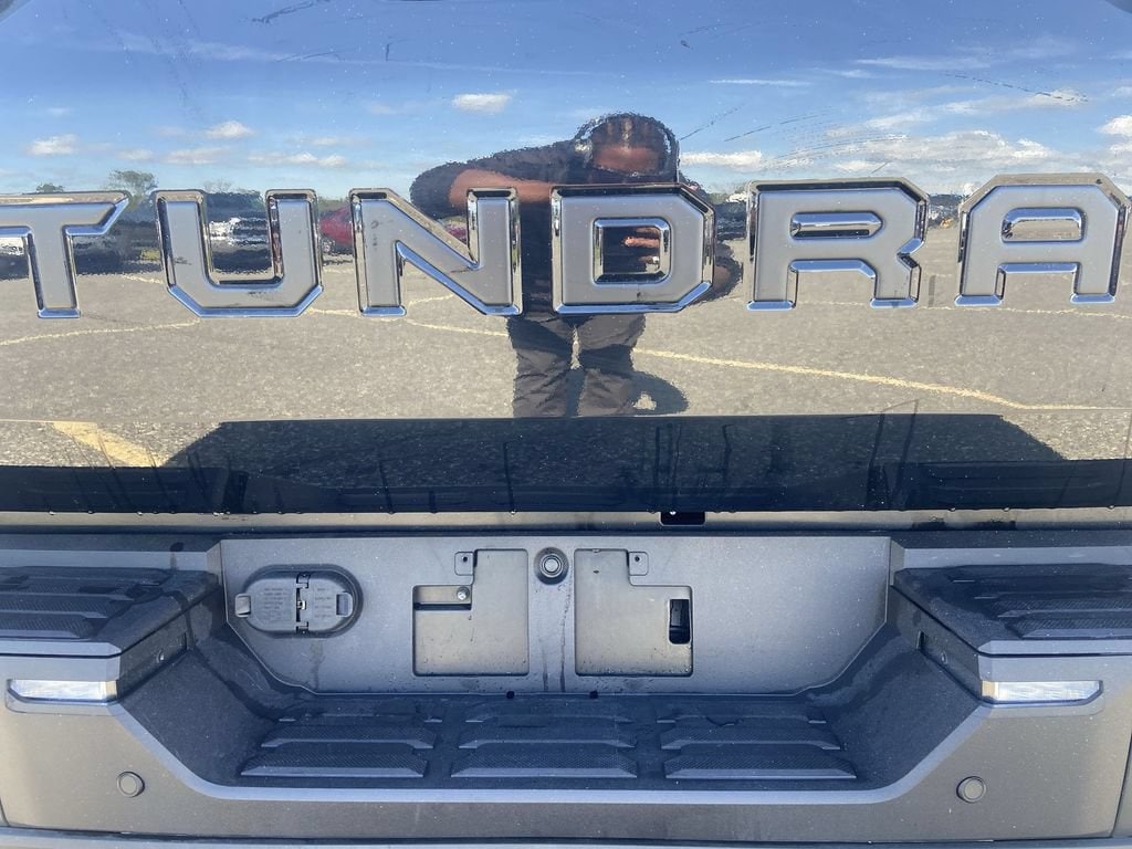 2025 Toyota Tundra Limited - Photo 38