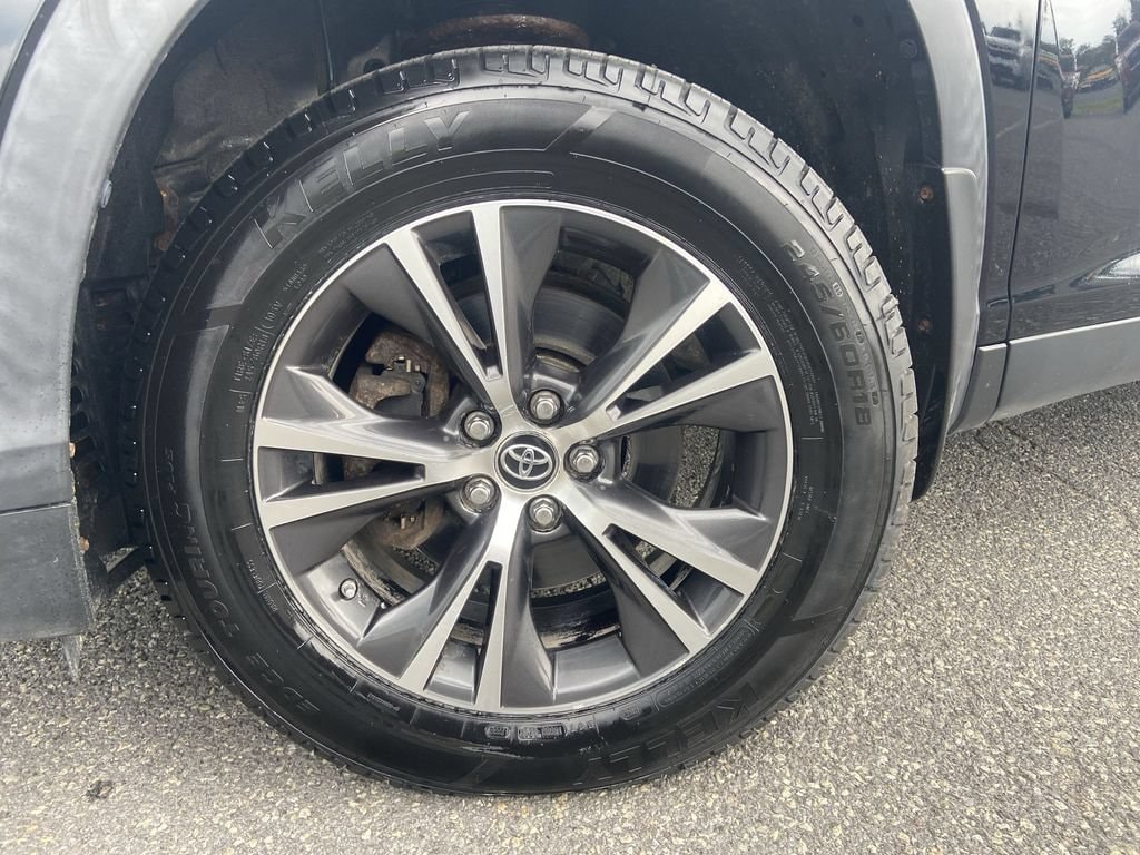 2019 Toyota Highlander LE - Photo 31