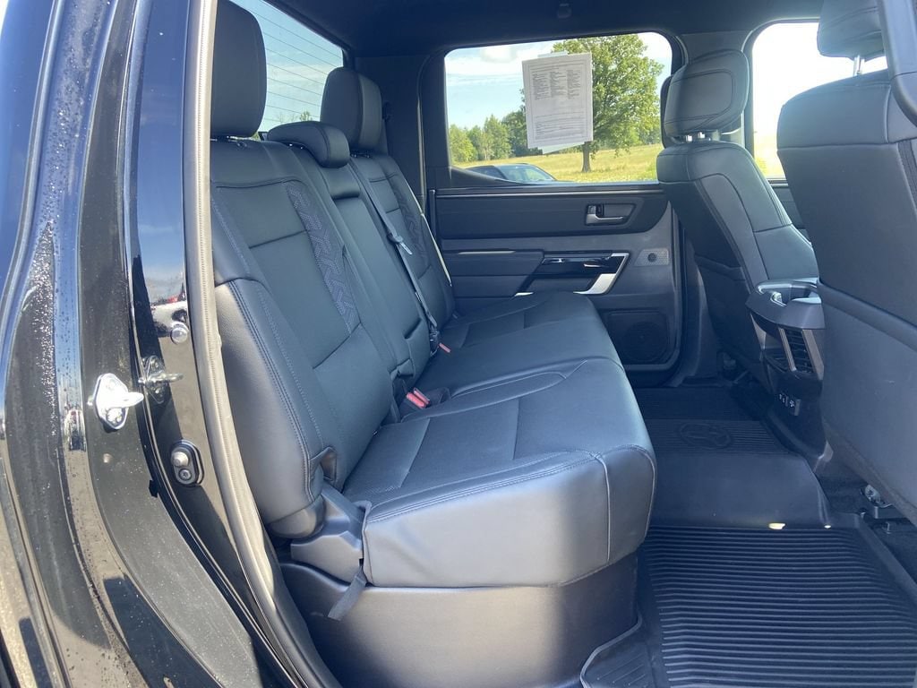 2025 Toyota Tundra Limited - Photo 33