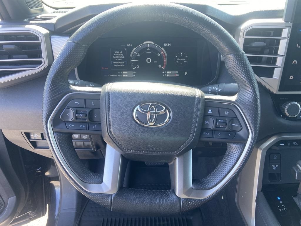 2025 Toyota Tundra Limited - Photo 18