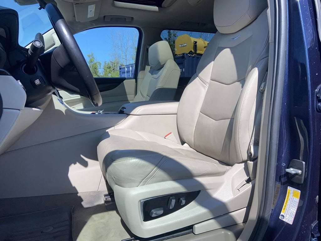 2020 Cadillac Escalade Premium Luxury - Photo 28