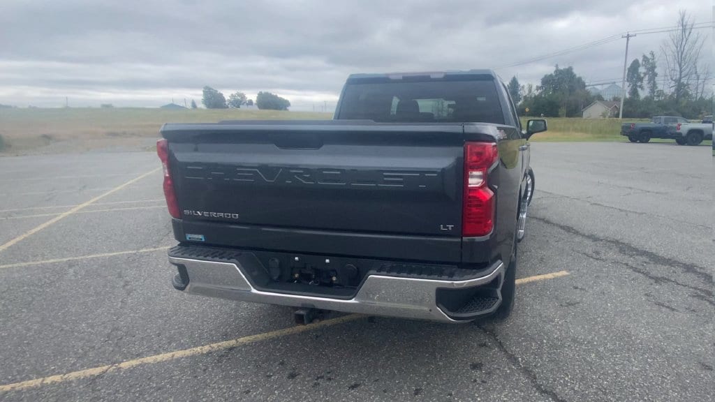 2022 Chevrolet Silverado 1500 LT - Photo 8