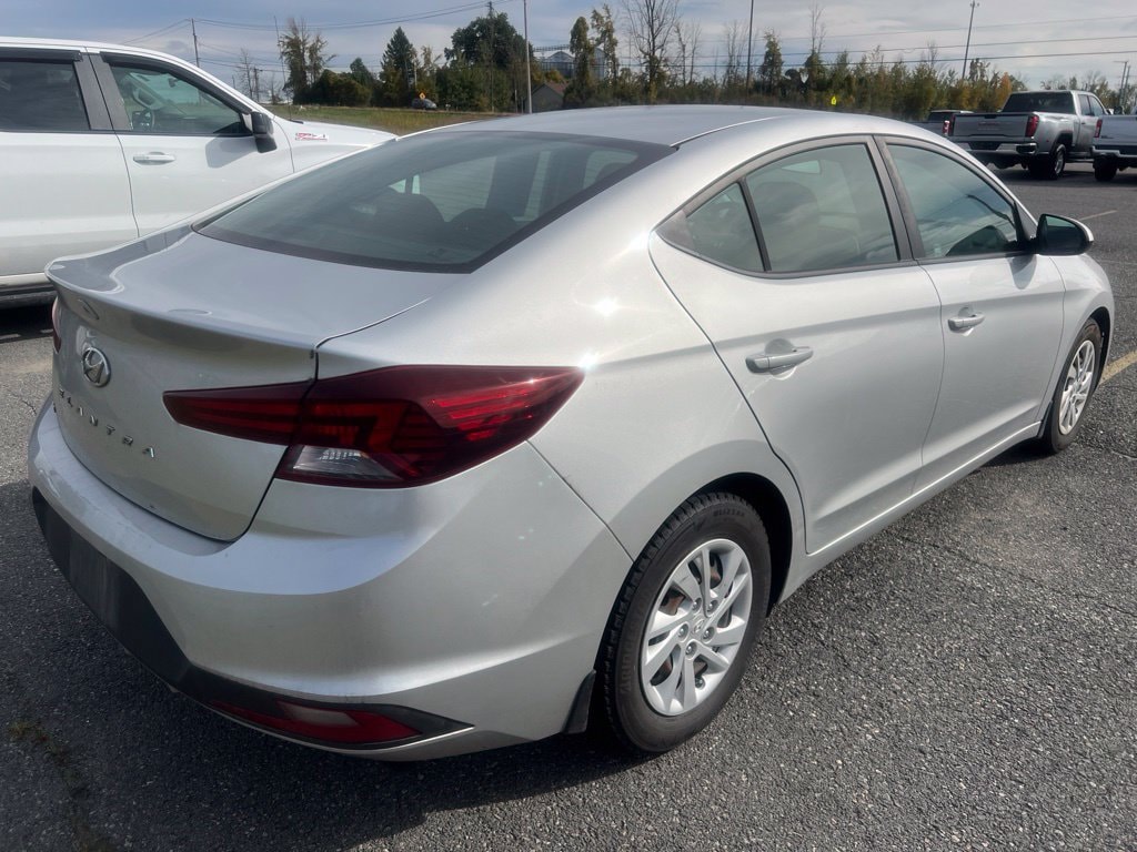 Used 2020 Hyundai Elantra SE Sedan