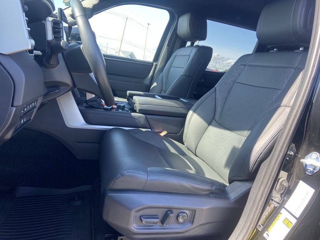 2025 Toyota Tundra Limited - Photo 26