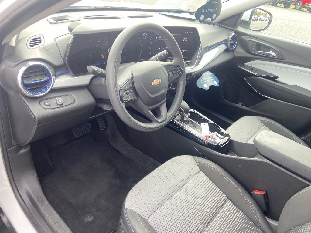 2024 Chevrolet Trax LT - Photo 10
