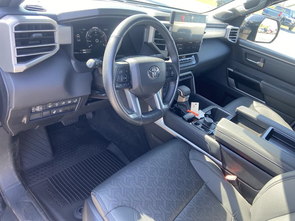 2025 Toyota Tundra Limited - Photo 17