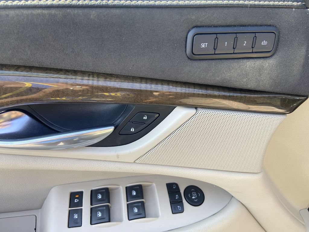 2020 Cadillac Escalade Premium Luxury - Photo 32