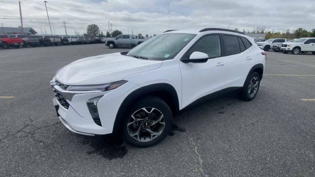 Used 2024 Chevrolet Trax LT SUV
