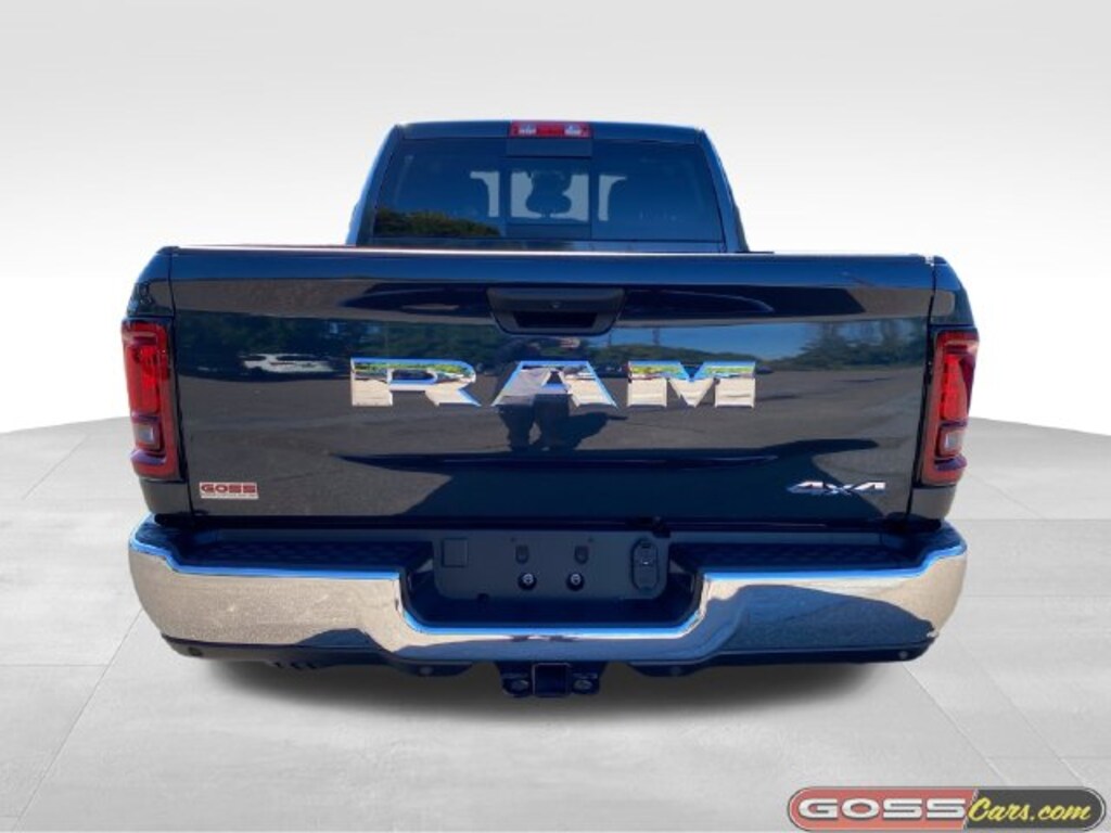 New 2026 Ram 3500 TRADESMAN CREW CAB 4X4 6'4 BOX Pickup