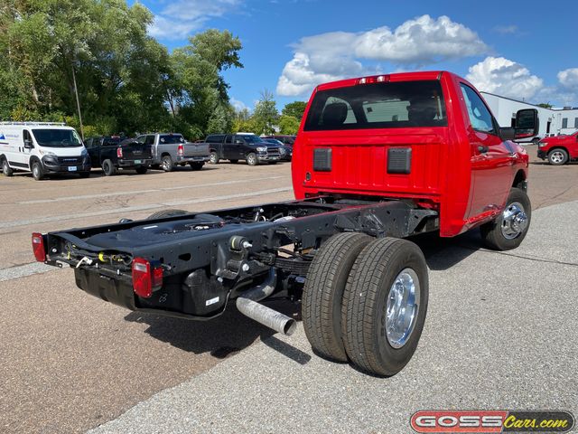 New 2026 Ram 3500 Chassis Cab TRADESMAN REGULAR 4X4 60' CA Pickup