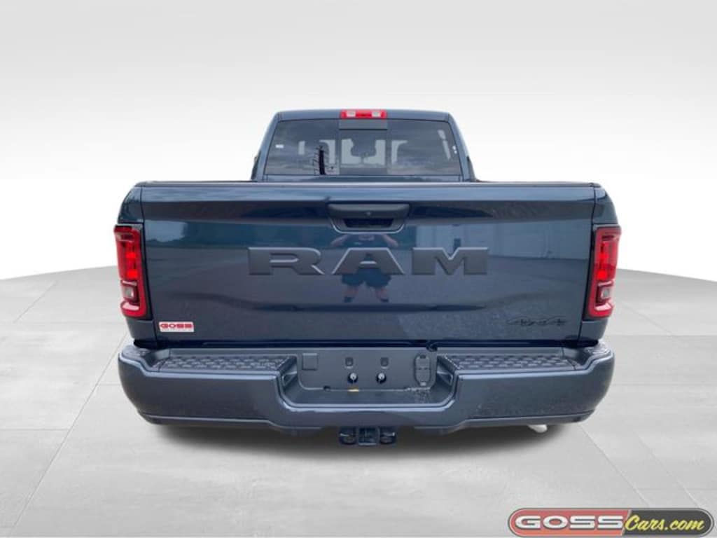New 2027 Ram 2500 BLACK EXPRESS CREW CAB 4X4 6'4 BOX Pickup