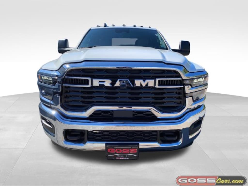 New 2026 Ram 2500 TRADESMAN CREW CAB 4X4 6'4 BOX Pickup