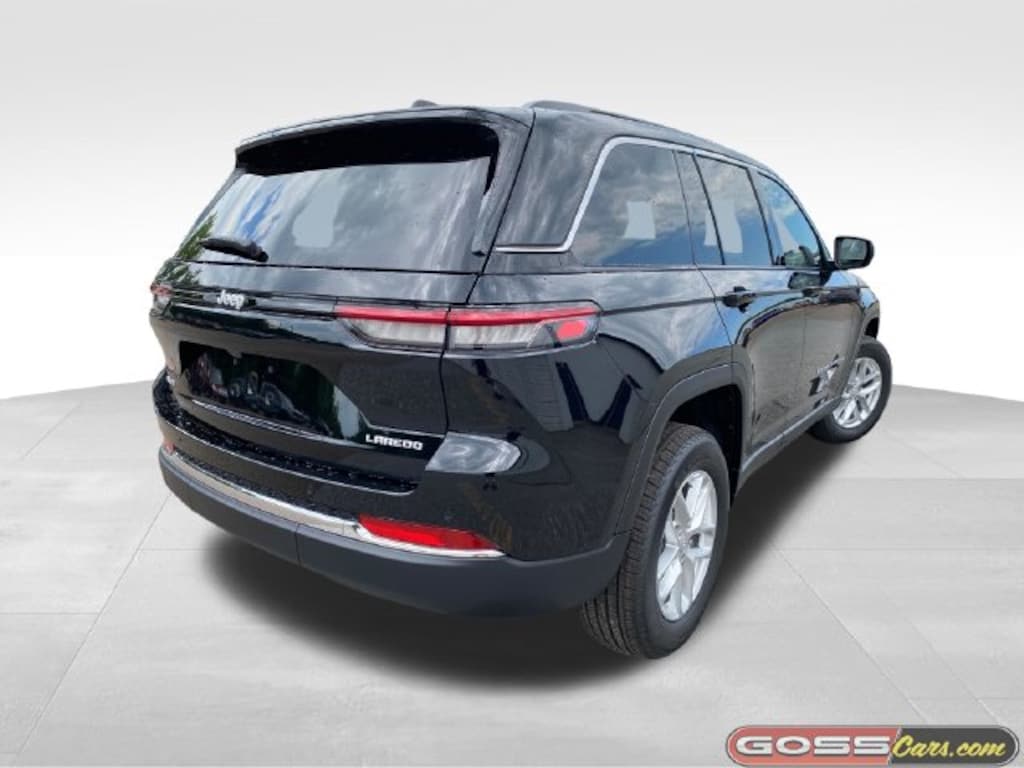 New 2026 Jeep Grand Cherokee LAREDO X 4X4 Sport Utility