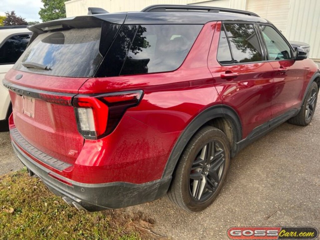 Used 2025 Ford Explorer ST SUV