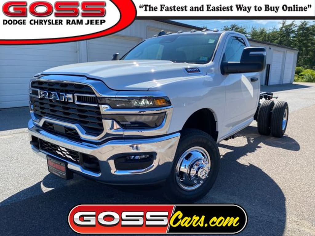 New 2026 Ram 3500 Chassis Cab TRADESMAN REGULAR 4X4 60' CA Pickup