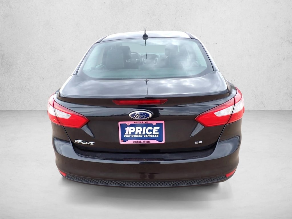 Used 2012 Ford Focus SE Sedan