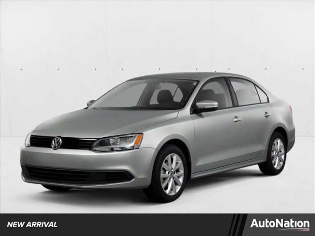Used 2013 Volkswagen Jetta SE Sedan