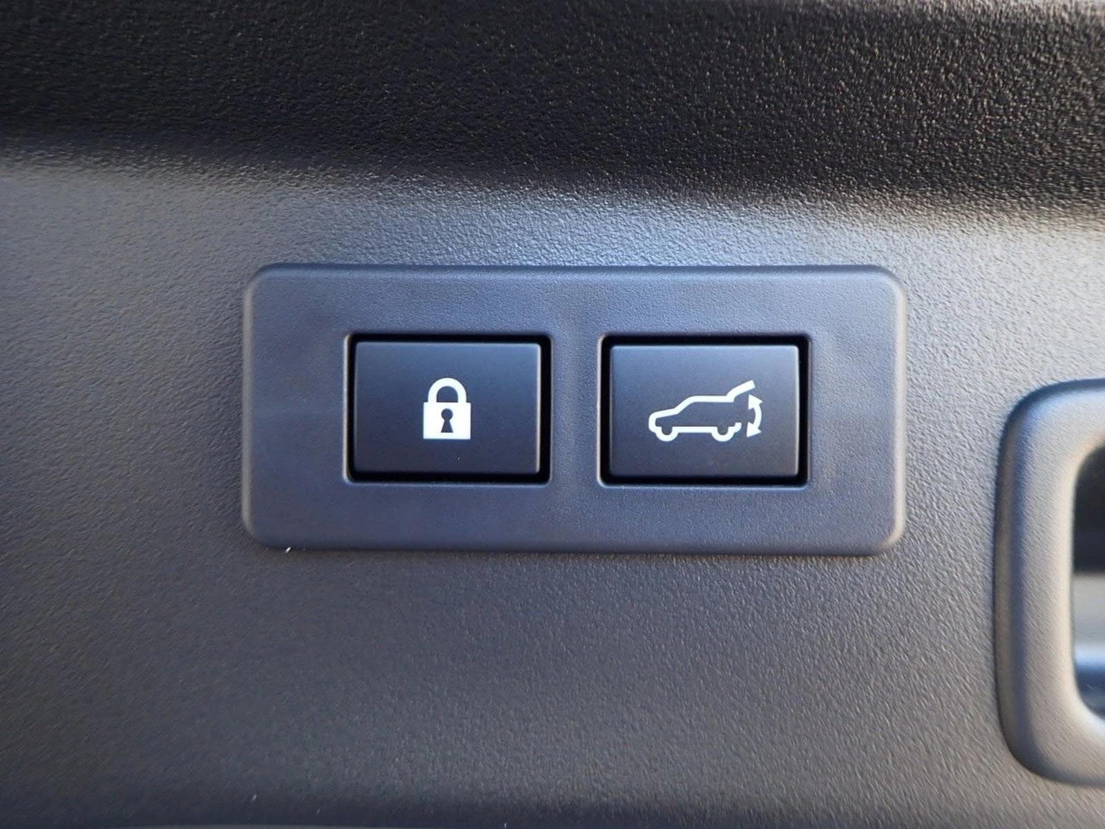 2026 Subaru Outback Limited - Photo 9