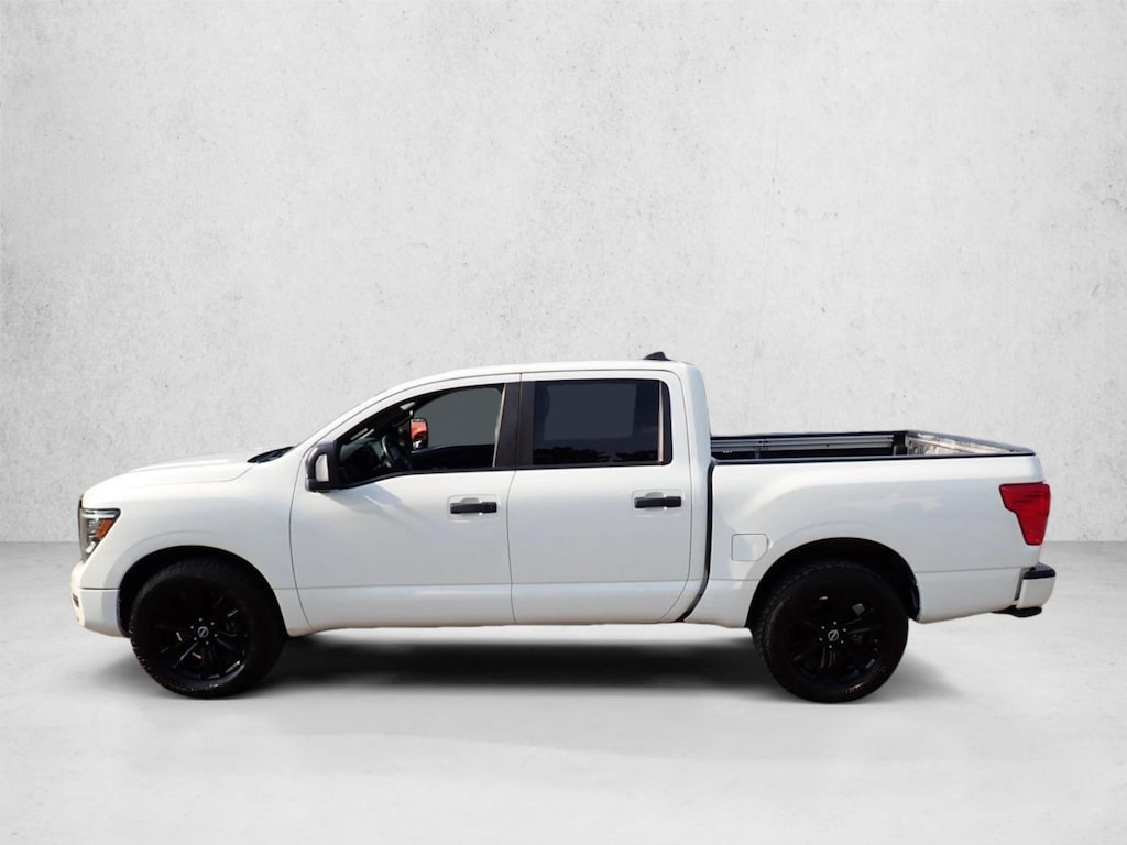 Used 2023 Nissan Titan SV Truck Crew Cab