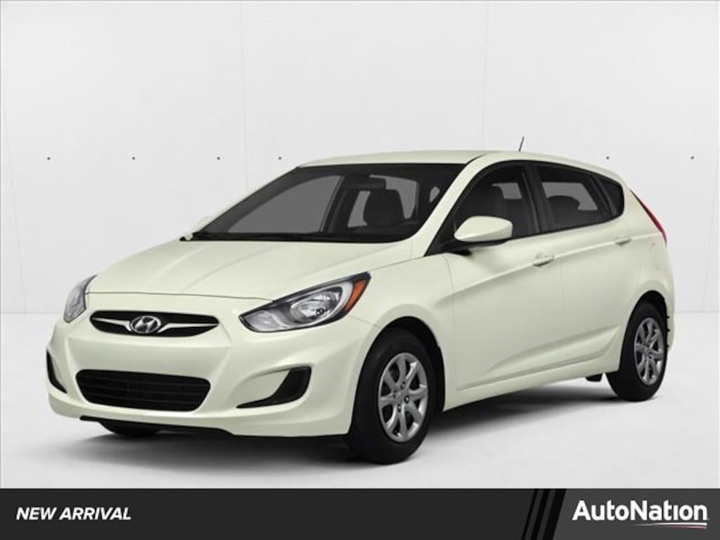 Used 2014 Hyundai Accent SE Hatchback