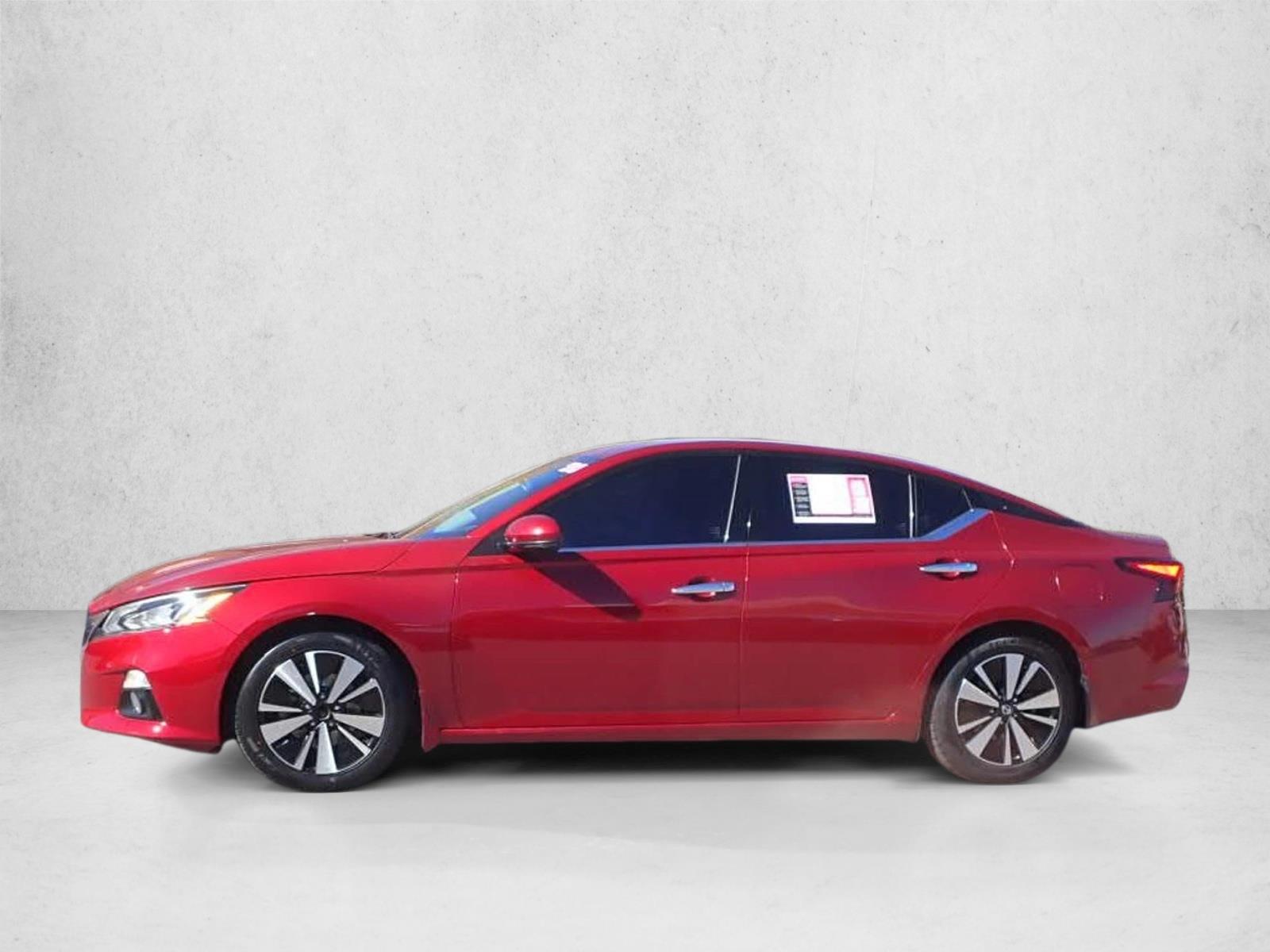 Used 2020 Nissan Altima 2.5 SV Sedan