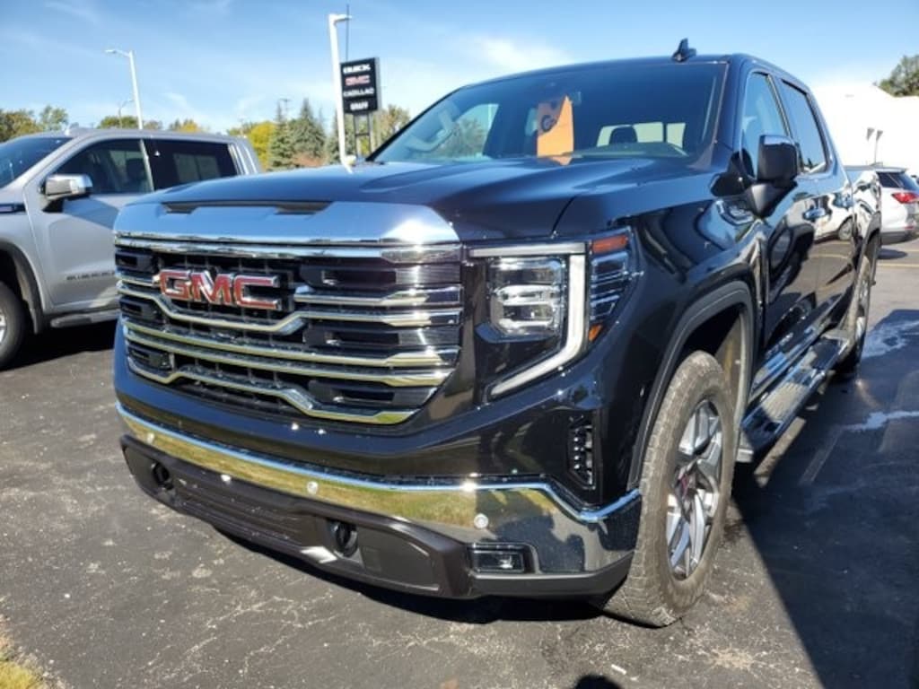 Used 2025 GMC Sierra 1500 SLT Truck