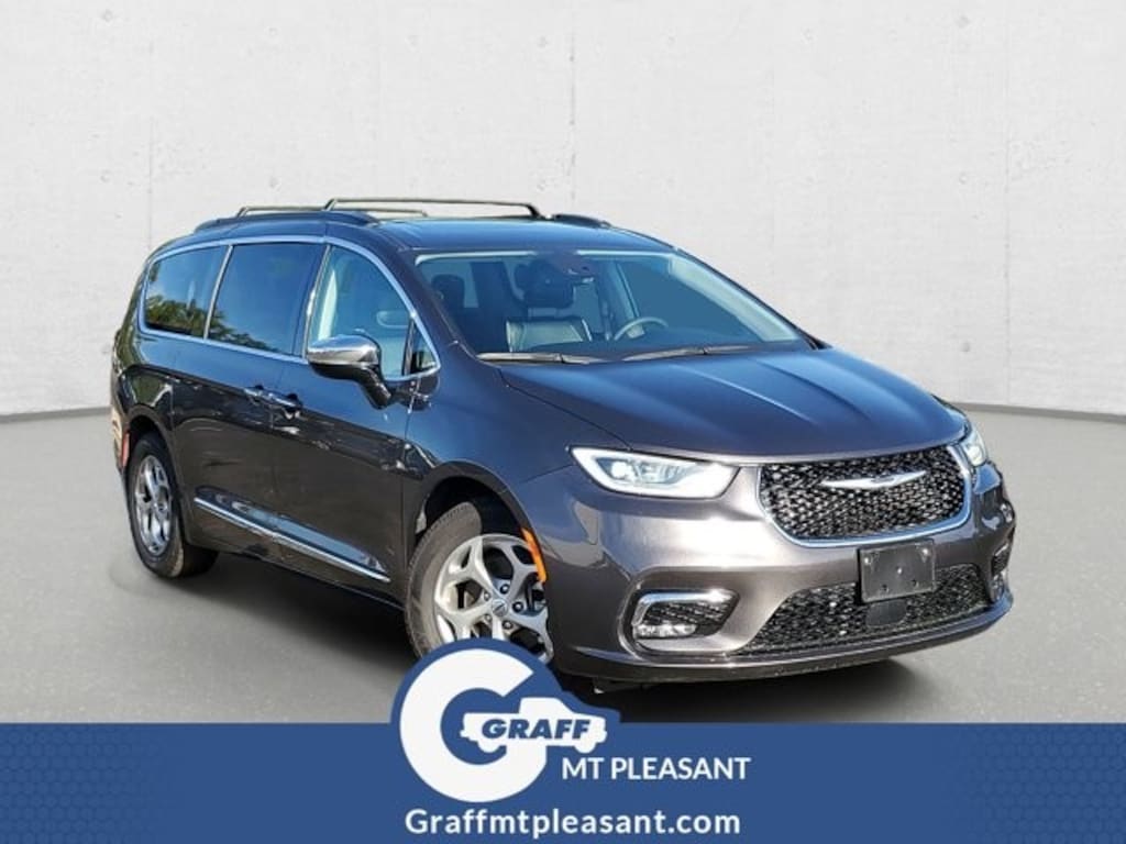Used 2023 Chrysler Pacifica Limited