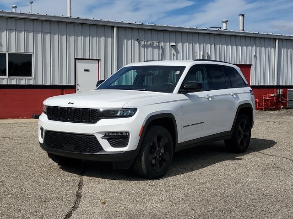 Used 2023 Jeep Grand Cherokee Limited SUV