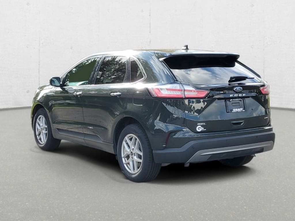 Used 2024 Ford Edge SEL